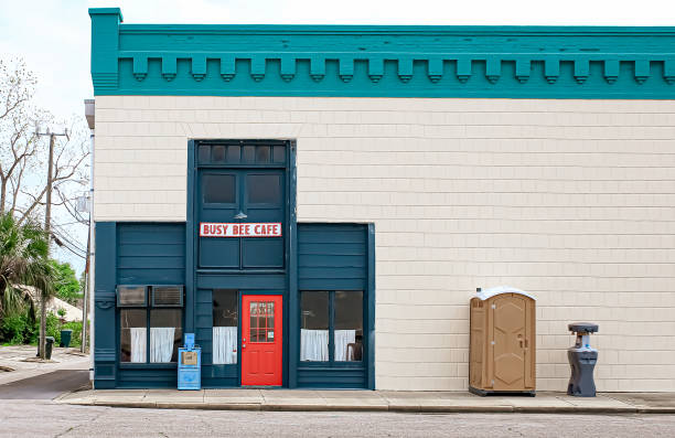Porta potty delivery and setup in Mount Ayr, IA